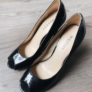 Westies black heels